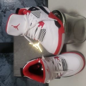 Jordan 4 Retro (PS) boys shoes